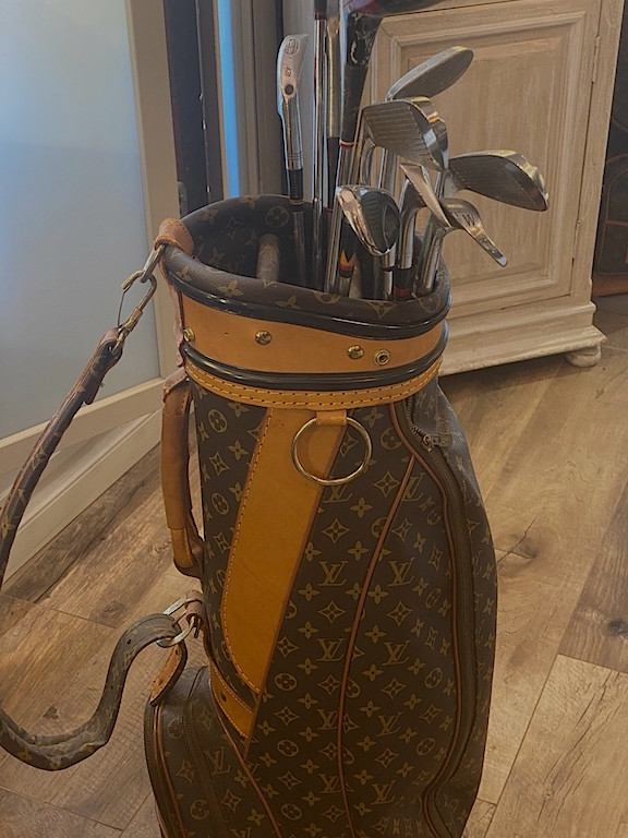 DJ Khaled's US$22,000 LV golf bag. #bosshunting
